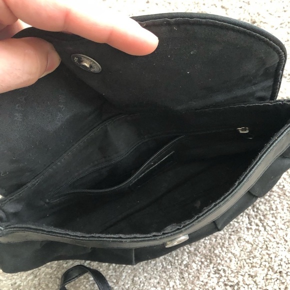 New York and Company Black Hand Bag - Picture 4 of 4